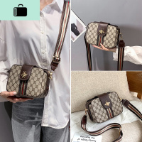 秋冬包包女包2020新款潮时尚百搭单肩相机包复古宽带斜挎包小方包NEW LAKE女斜挎包