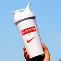 摇摇杯水杯男健身运动大容量刻度杯子男女学生韩版时尚潮便携杯