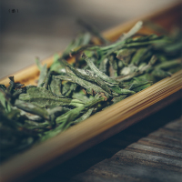 雅债白茶 29号2020奶奶家的自然晾晒花香荒野牡丹王50克茶叶