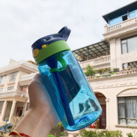 [带锁扣更安全]便携式儿童塑料杯学生吸管杯男女水杯可爱水壶 升级加厚款蓝色(带锁扣) 杯子+杯套+杯刷