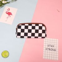 ins芝麻街笔袋女生韩版初中生帆布大容量文具盒铅笔盒男学习用品 黑白格 升级款[带飘带+挂件]