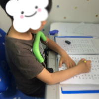 矫正器视力保护小学生用坐姿纠正儿童写字姿势防近视神器低头支架 短款绿桌厚小于4.5cm建议家里长款学校短款