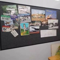 毛毡板墙贴展示板墙面幼儿园彩色自粘软木板照片墙主题墙公告栏板 深灰色 80*120cm