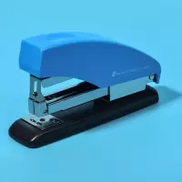 60页订书机办公用学生用中号小号小型家用省力订书器装订机厚层 mc83蓝色省力型20页/送一盒钉