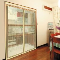 魔术贴防蚊帘磁性纱夏季纱窗防蝇通风家用卧室隔断高档免打孔 静音条纹米黄色[送整卷魔术贴] 95*205