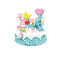 圣诞节生日蛋糕女生拼装生日迷你儿童拼插颗粒微小钻石塑料积木 新款木马蛋糕