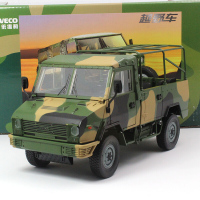 原厂 IVECO 南京依维柯 军车 NJ2046 1:24 越野车合金汽车模型 军事模型 迷彩绿