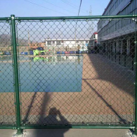 供应学校围网体育场勾花护栏网篮球运动场足球铁丝围栏球场隔离栏