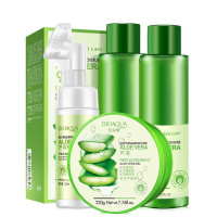 泊泉雅芦荟胶补水保湿套装洗面奶爽肤水乳液面霜滋润控油清爽控油淡化痘印细致毛孔护肤化妆品礼盒装