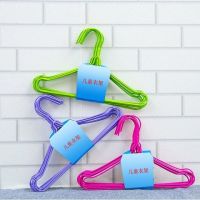 儿童衣架新生儿婴儿宝宝小孩小朋友童装衣架衣撑浸塑铁丝晒晾衣挂