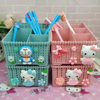 可爱桌面笔筒收纳盒塑料学生女卡通kt猫多功能办公文具收纳篮筐子