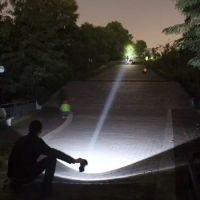 大功率超亮手电筒强光远射充电家用led户外防身野营手提式探照灯