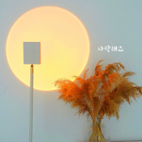 日落灯氛围灯网红创意夕阳红白色落日灯投影简约落地台灯