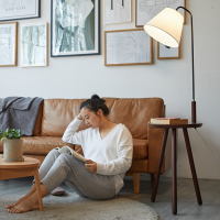 无线充茶几落地灯北欧实木置物客厅卧室带桌现代简约立式台灯床头