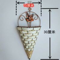 创意壁挂墙挂花篮吊篮藤编挂壁垂吊干花小挂篮墙壁装饰花盆铁艺篮|白色三角花篮1个价格