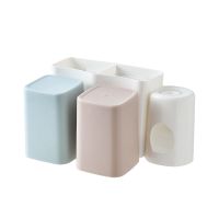 牙刷架套装免打孔刷牙杯子漱口杯挤牙膏神器牙刷杯洗漱家用置物架|带挤牙膏器 新款素色3口(爸爸妈妈女儿)