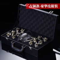 十二生肖白酒杯分酒器套装家用中式玻璃酒具12只小酒杯子弹一口杯|古铜色十二生肖杯+分酒壶(豪华皮箱装)