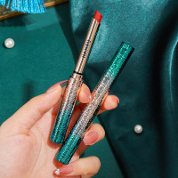 []丝绒哑光轻柔雾感细管口红防汗持久显白正红色烂番茄口红唇膏