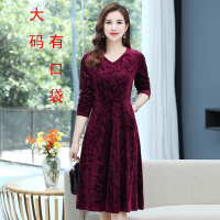 大码中年妈妈秋装连衣裙2020新款中老年女装奶奶装长袖金丝绒裙子