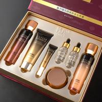 鱼子精华亮采补水套盒保湿滋润修护院护肤品套装厂家