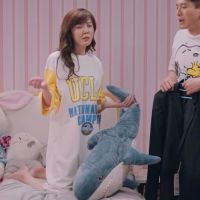 爱情公寓5陈美嘉同款大鲨鱼毛具公仔布娃娃陪睡抱枕生日礼物