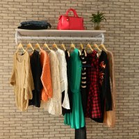 半个许仙现代时尚铁艺女装童装服装店货架卧室衣架展示架上墙侧挂壁挂衣服架子生活日用商用家用置物架