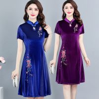 2020春夏妈妈装连衣裙时尚优雅旗袍领裙子中老年女装丝绒连衣裙