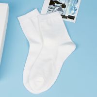 白色袜子女中筒秋冬款韩版纯色棉袜女运动袜女士长袜长筒袜冬天