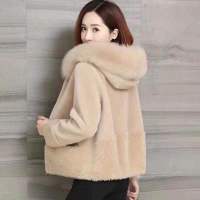 仿皮外套女羊剪绒秋冬新款颗粒绒韩版大衣短款狐狸毛领连帽外套