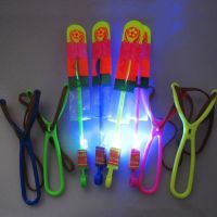 新品圣诞发光戒指七彩卡通闪光软胶手指灯儿童发光地推小礼品夜市|大弹弓飞箭蓝灯 50个