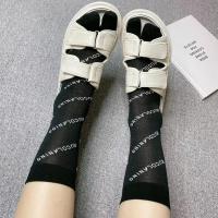 SUNTEK夏季薄款分趾丝袜女黑白色字母网红中筒袜ins猪蹄袜二趾袜堆堆袜 黑色 均码