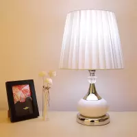 led护眼台灯卧室床头灯网红现代简约插电调光暖光装饰喂奶ins台灯