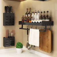 北欧厨房置物架免打孔壁挂式家用调味料用品大全加宽挂架收纳架子