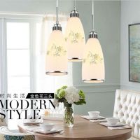 餐厅吊灯三头餐桌灯现代简约个性北欧小吊灯阳台过道玻璃创意灯具