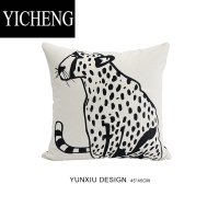 YICHENG黑白刺绣豹子抱枕 中古时髦简约沙发靠垫 黑色抽象方枕靠背