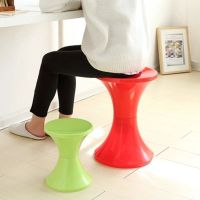 旅游凳子组装凳收纳凳家用成人吧台凳子时尚彩色塑料凳创意折叠凳