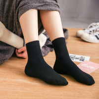 袜子女中筒袜纯色棉袜秋冬款女士袜子白色黑色运动袜冬