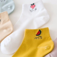 袜子女中筒韩版ins短袜女中长筒原宿风秋冬厚款泫雅风花朵女袜子