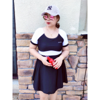 谭柒柒大码游泳衣女胖200斤保守连体韩国风运动遮肚显瘦学生