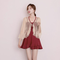 泳衣女2020新款连体保守韩国小胸聚拢学生仙女范平角游泳衣女