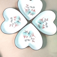 苏宁放心购8.5英寸创意爱心陶瓷盘子桃心形网红可爱家用盘子餐具