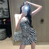 秋季吊带连衣裙2020新款裙子ins超仙学生韩版性感设计感气质短裙