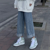 新款阔腿牛仔裤子女宽松韩版学生显瘦老爹春秋季高腰百搭直筒潮流