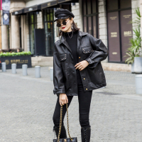 皮衣外套女2020春秋新款机车帅气宽松刺绣铆钉重工pu夹克欧洲站潮