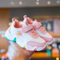 女童鞋2020新款春秋彩虹底鞋网红儿童中大童时尚女孩软底