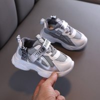 女童运动鞋2021秋季新款男童跑步鞋透气网面小童网红儿童老爹潮鞋