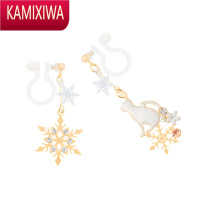 KAMIXIWA猫咪树脂耳夹无耳洞雪花耳钉新年不对称耳环女小众耳饰品