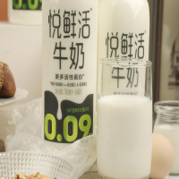 君乐宝悦鲜活牛乳瓶780ml