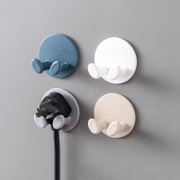 插头挂钩免打孔胶挂钩厨房墙壁挂收纳电源线插头支架固定器