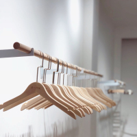 服装店挂衣杆上墙壁挂式正侧挂实木挂衣架童装男装女装货架展示架